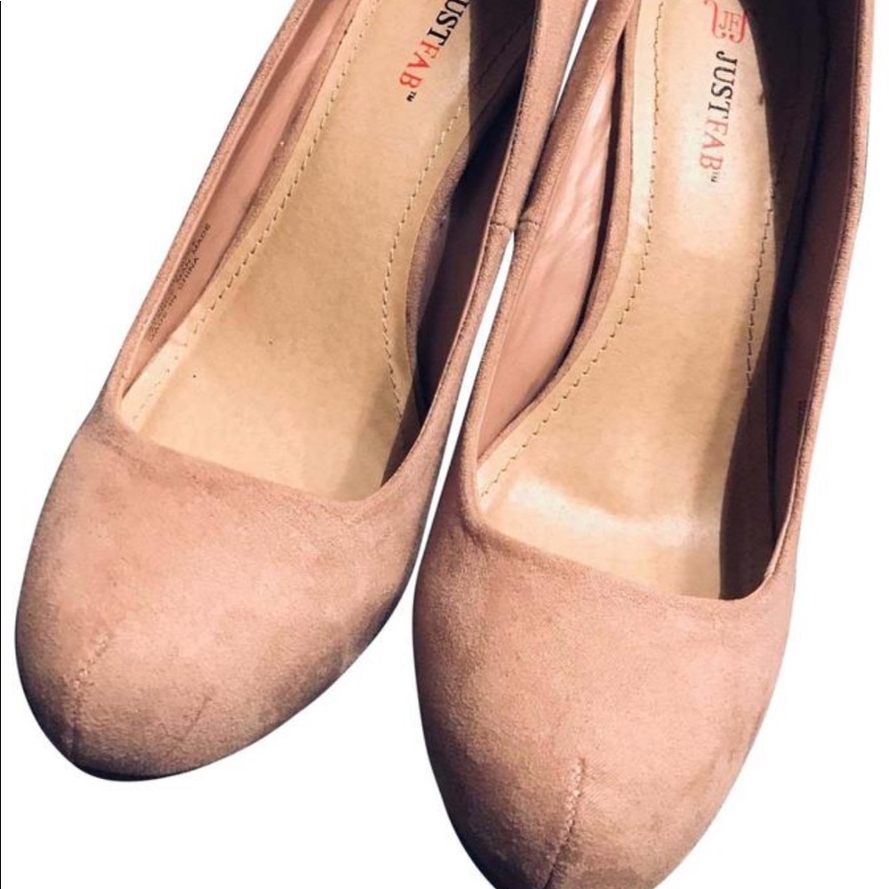 NWOT JustFab “Olivie” Blush Suede Heels